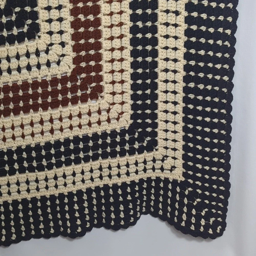 Vintage Handmade Crochet Afghan Granny Square‎ Blanket in Black Cream Brown Cozy